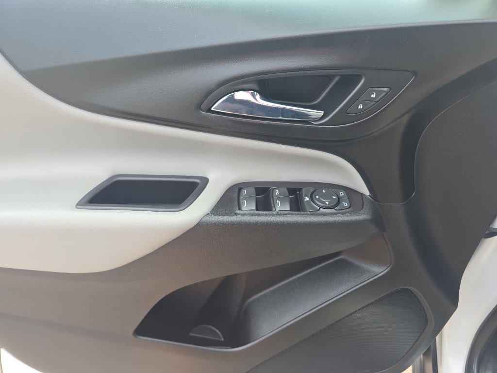Used 2019 Chevrolet Equinox LT image 17