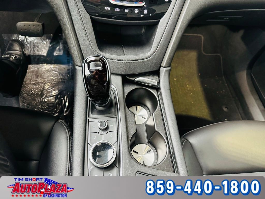 Used 2023 Cadillac XT6 Luxury image 13