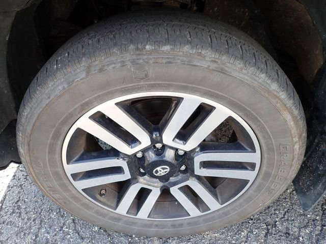 Used 2018 Toyota 4Runner Limited AWD/4WD image 10