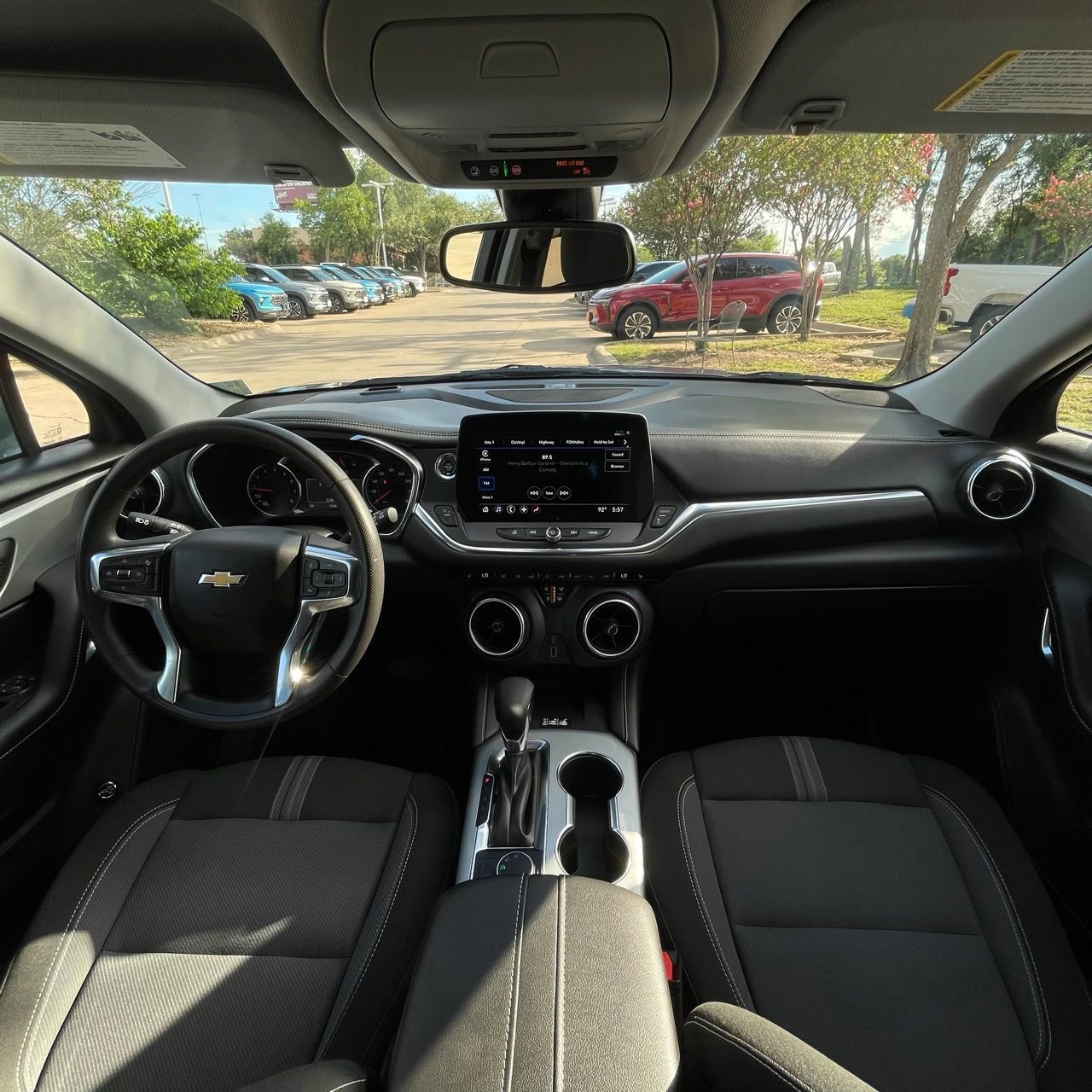 Used 2024 Chevrolet Blazer LT w/ Convenience Package FWD image 10