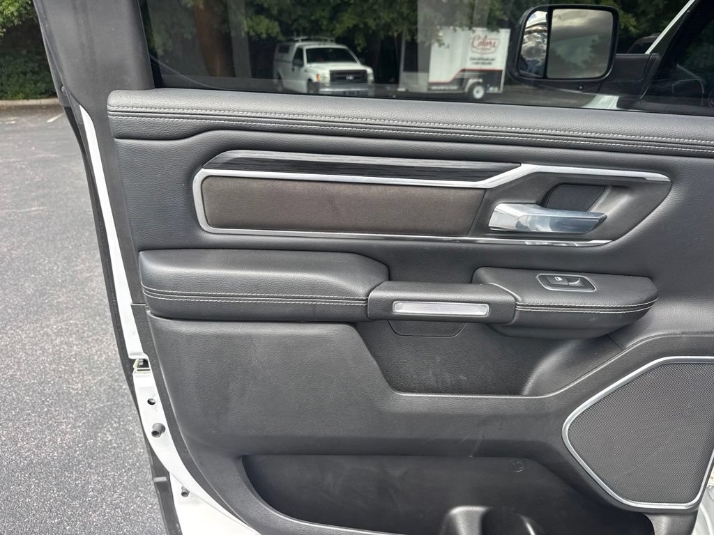 Used 2023 RAM 1500 Laramie AWD/4WD image 14