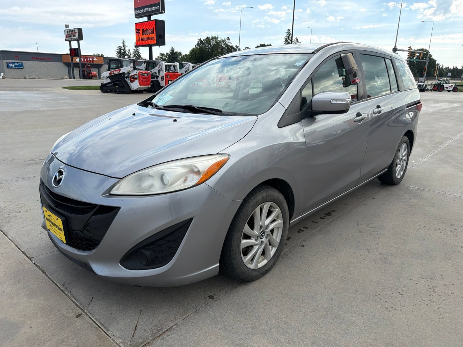 Used 2014 MAZDA MAZDA5 Sport FWD image 4