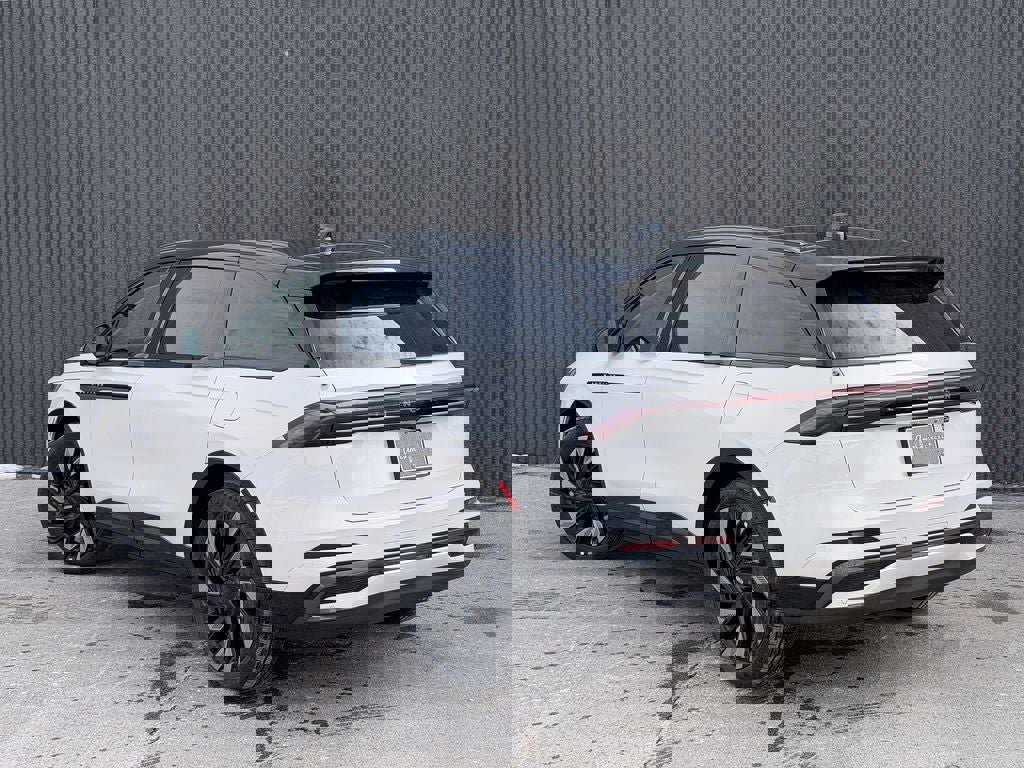 New 2026 Lincoln Nautilus Reserve image 5