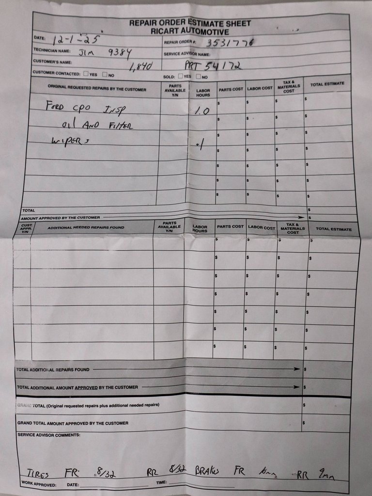 Certified 2025 Ford Escape ST-Line w/ Cold Weather Package image 5