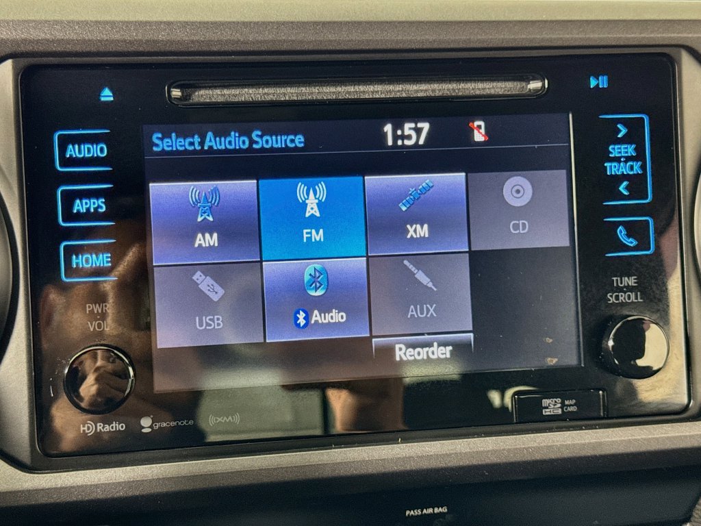 Used 2019 Toyota Tacoma TRD Sport AWD/4WD image 35