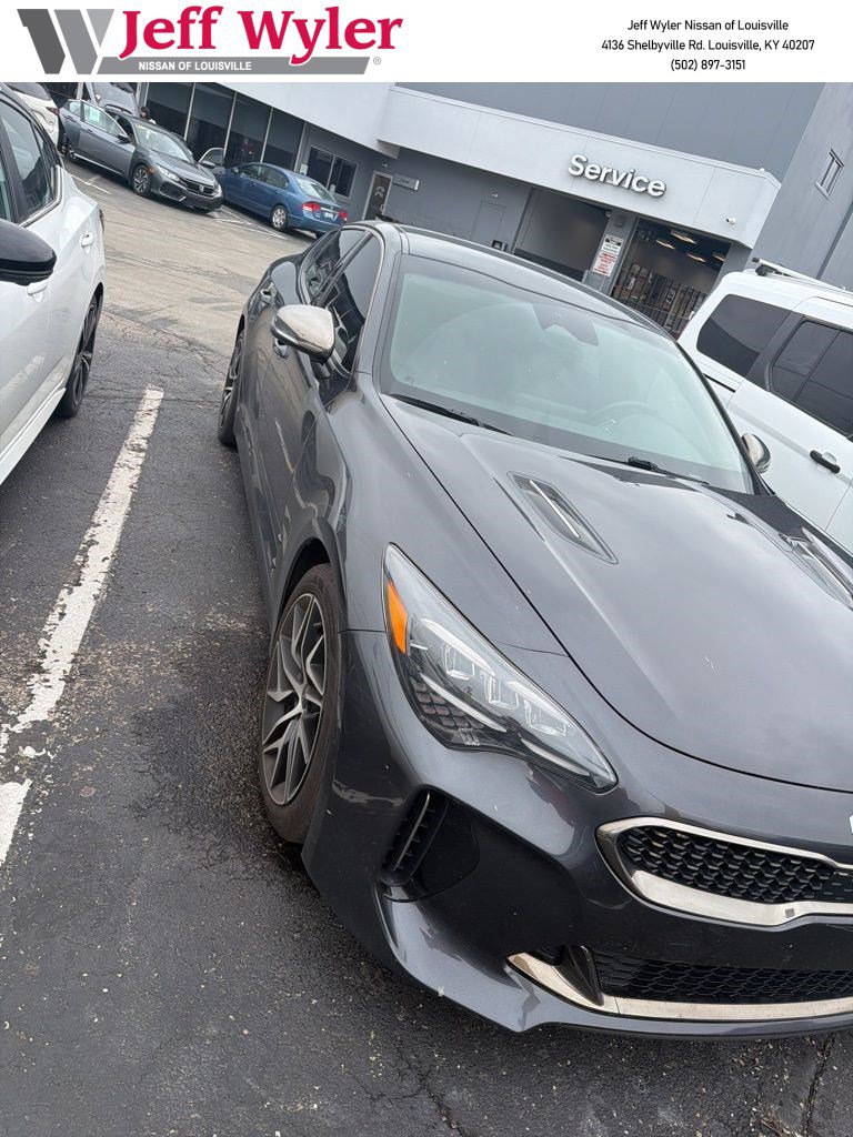 Used 2022 Kia Stinger GT-Line RWD image 1