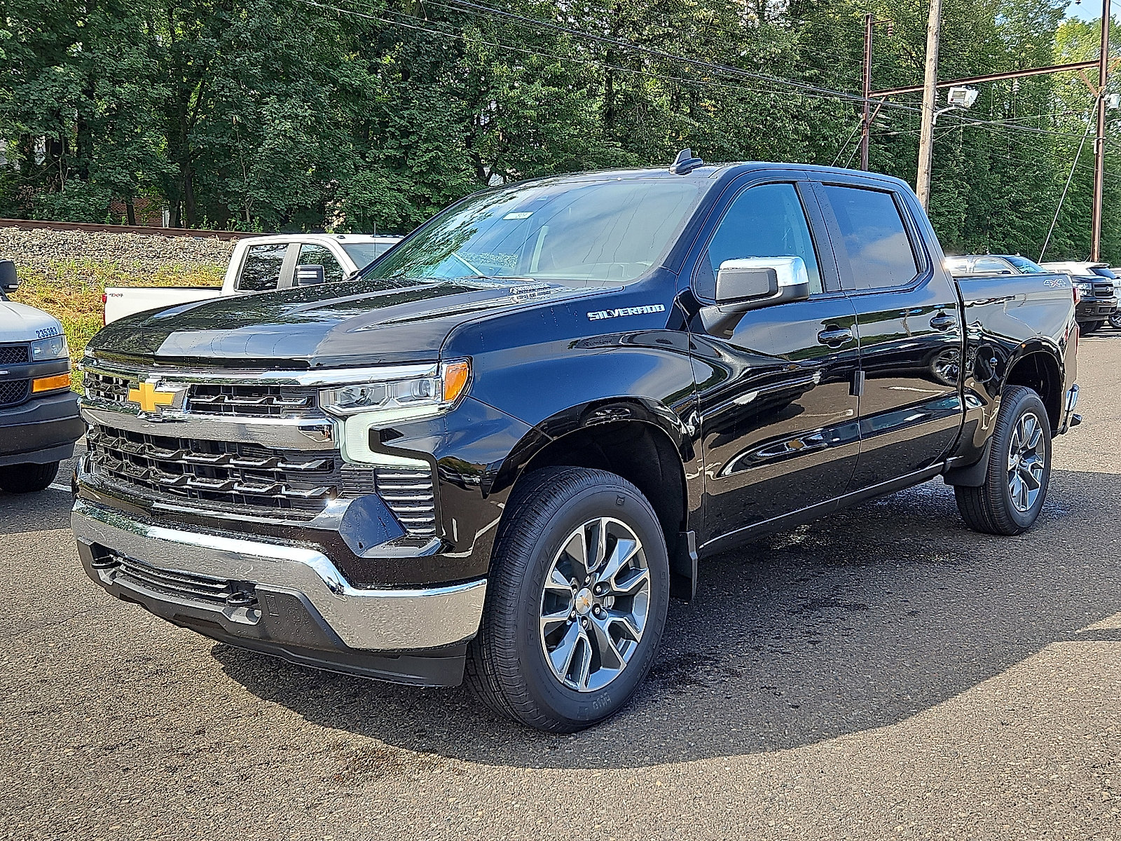 New 2026 Chevrolet Silverado 1500 LT image 2
