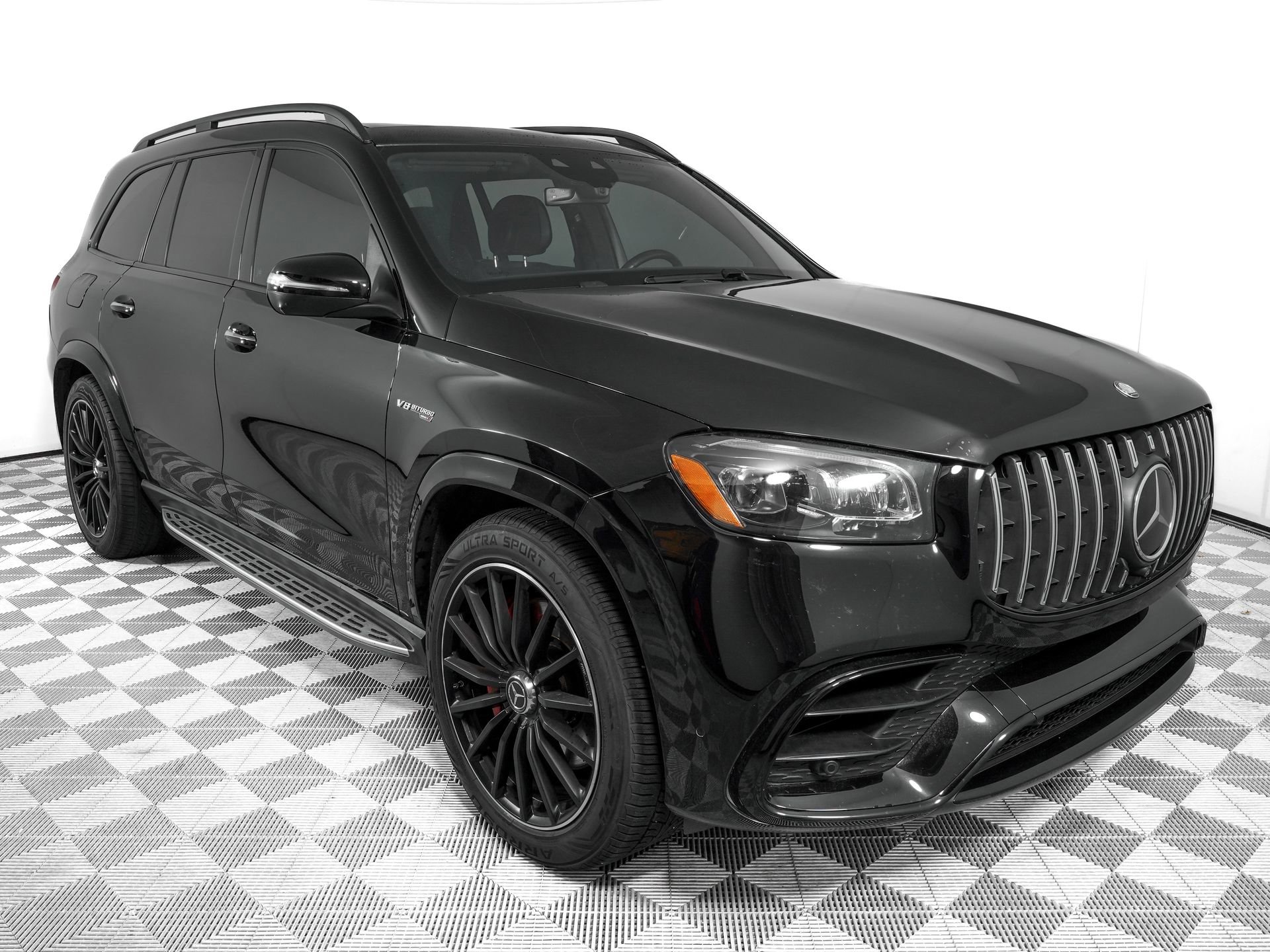 Used 2024 Mercedes-Benz GLS 63 AMG 4MATIC image 2