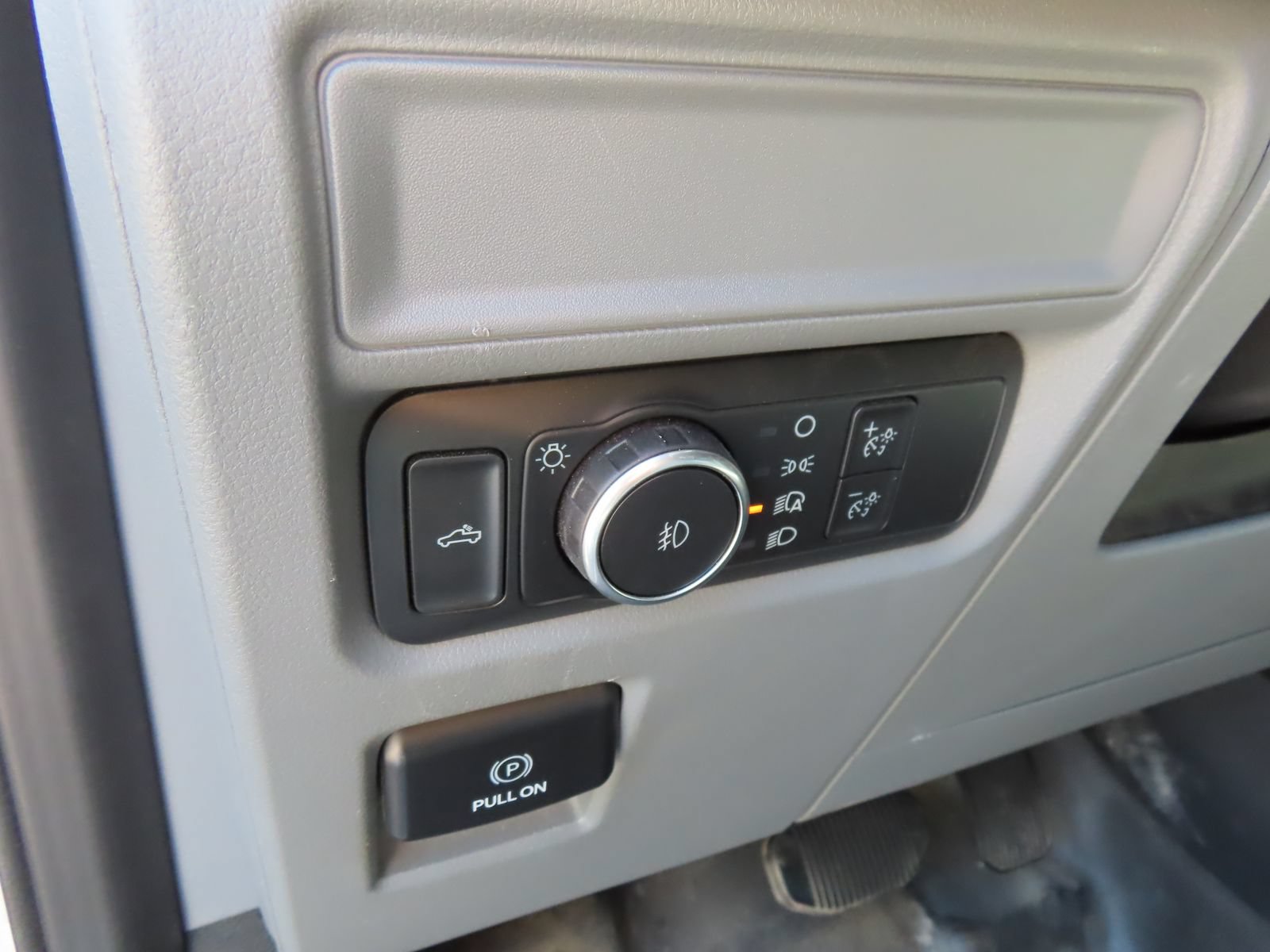 Used 2022 Ford F150 XL w/ Equipment Group 101A High RWD image 11