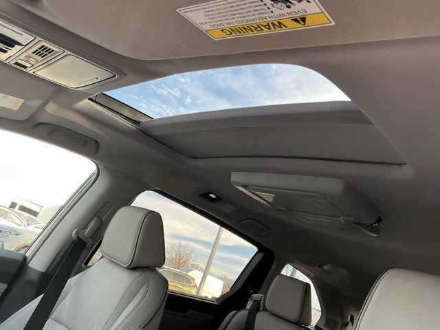 Used 2024 Honda Odyssey Elite image 17
