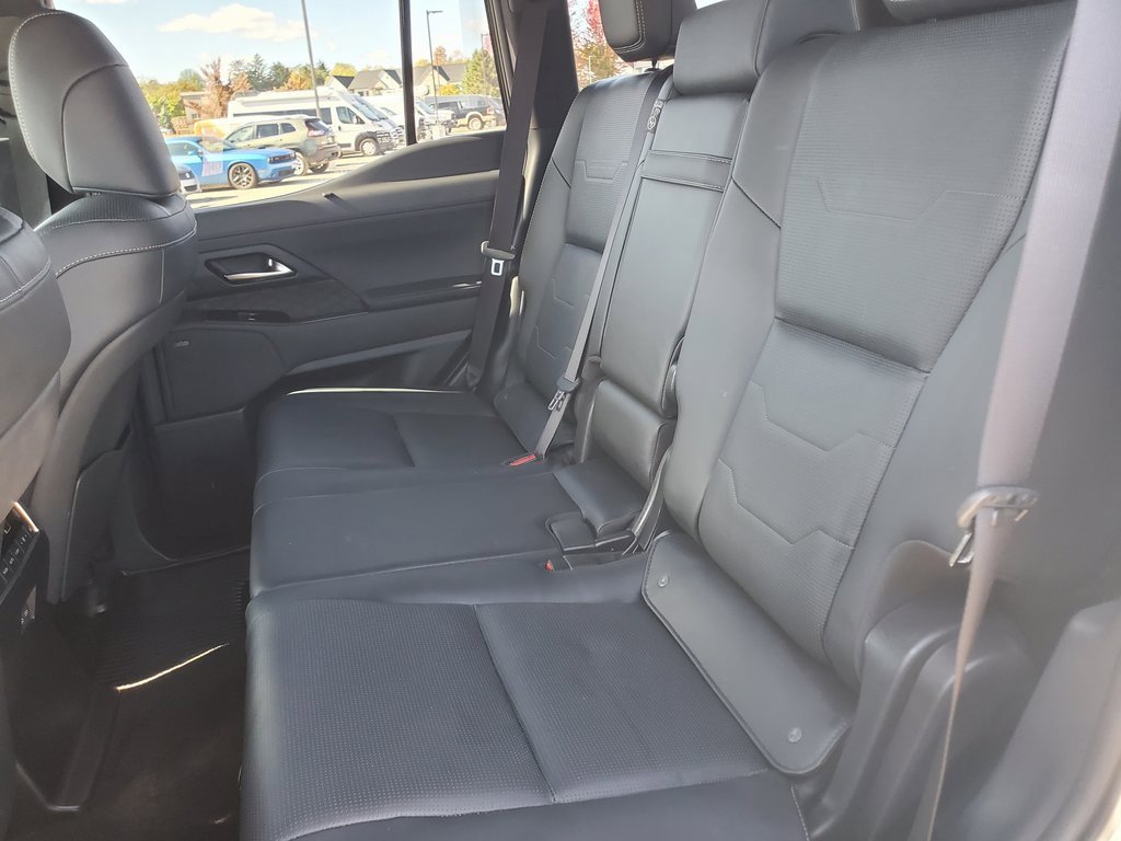 Used 2024 Lexus GX 550 image 30