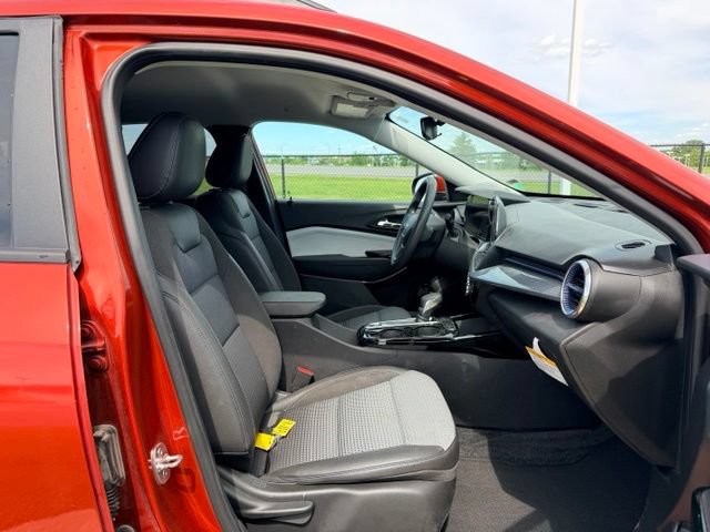 Certified 2024 Chevrolet Trax LT FWD image 11