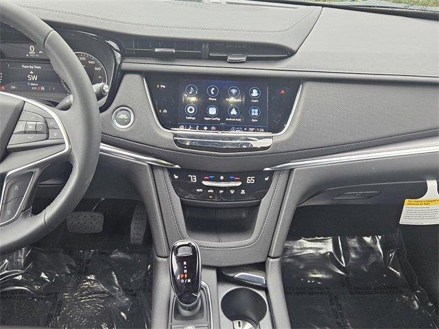 New 2026 Cadillac XT5 Luxury image 17