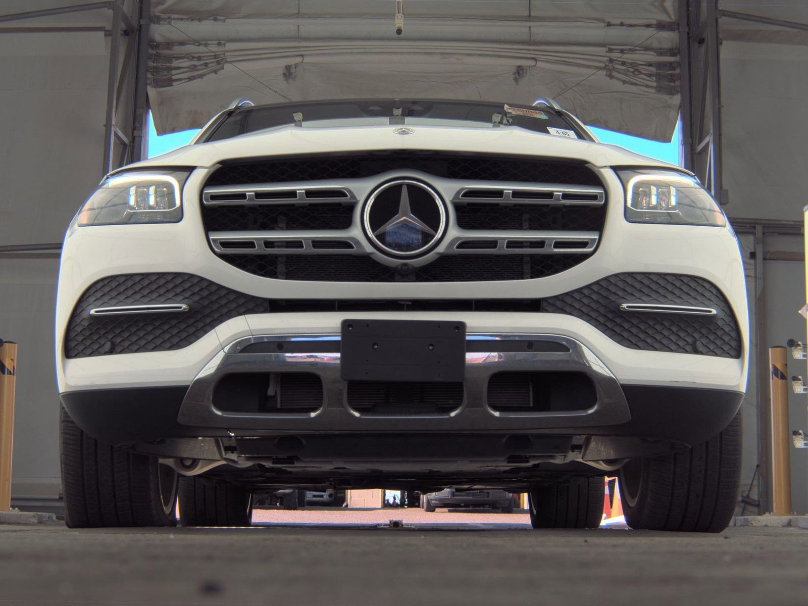 Used 2023 Mercedes-Benz GLS 450 4MATIC image 4
