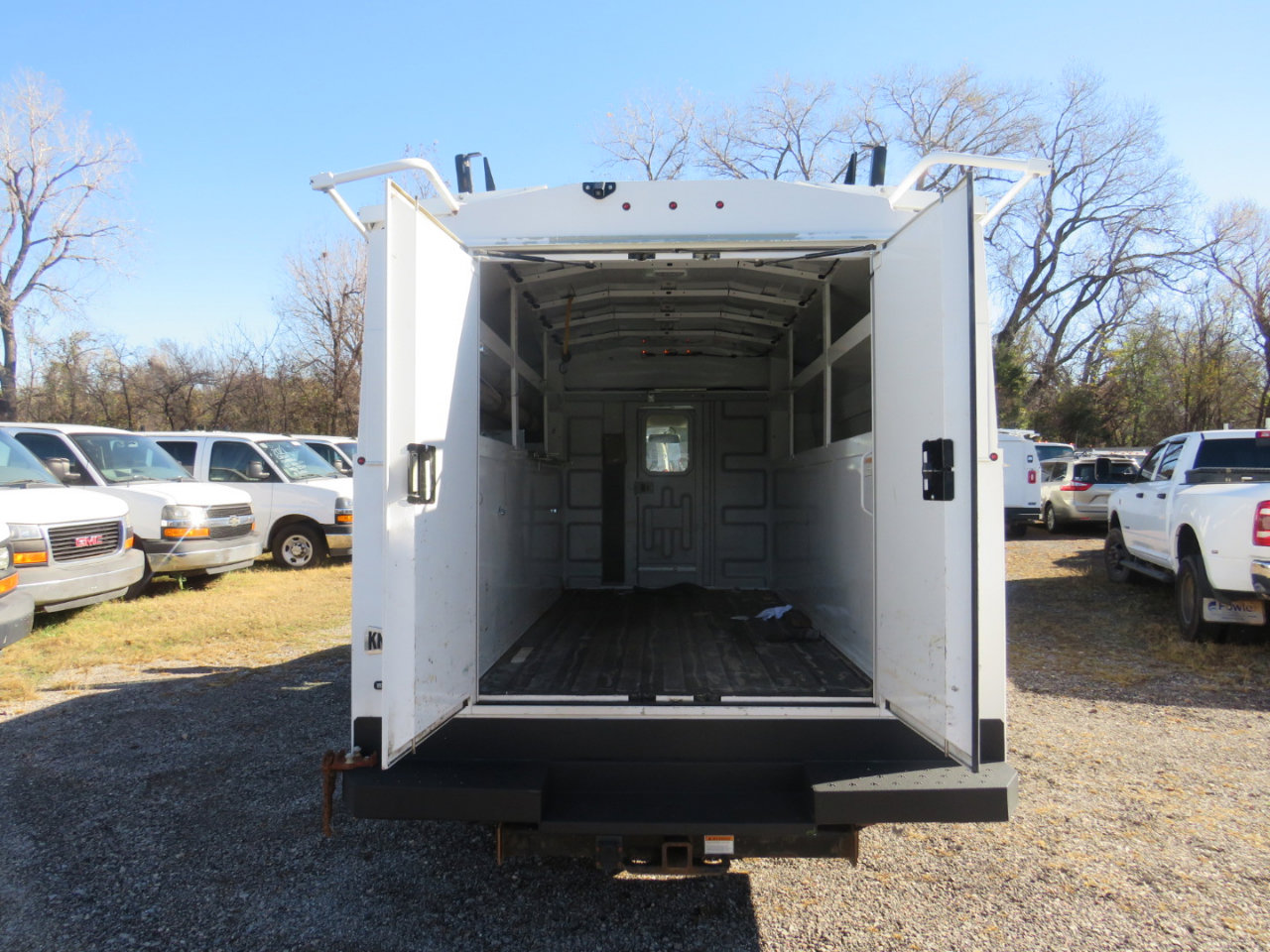 Used 2022 GMC Savana 3500 w/ Power Convenience Package image 25