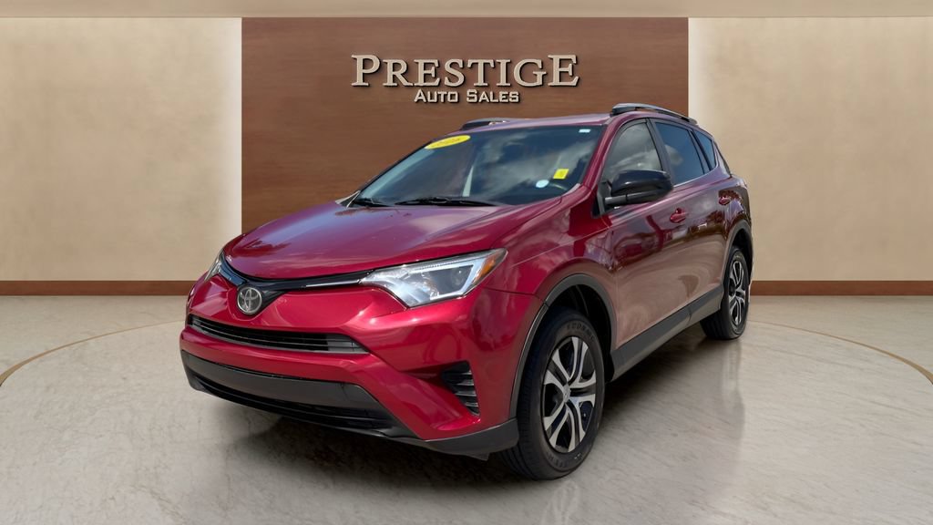 Used 2018 Toyota RAV4 LE FWD image 13