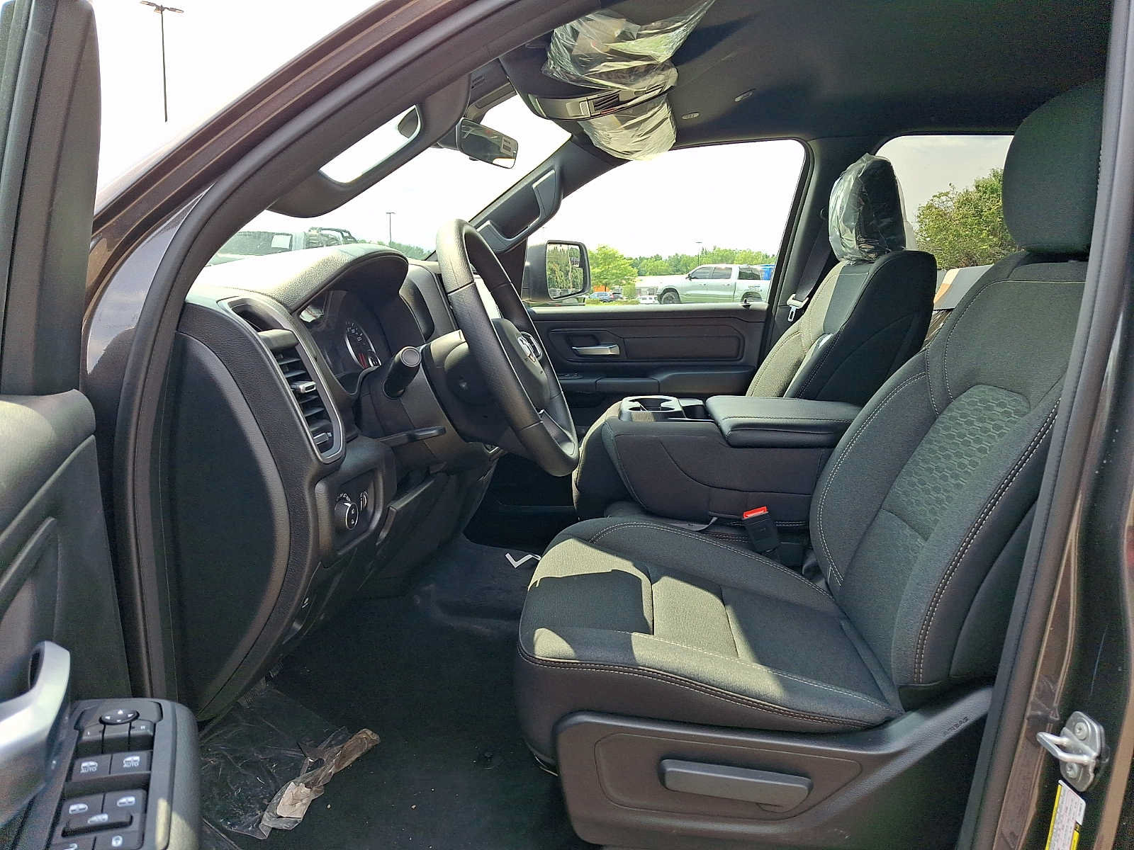 New 2026 RAM 1500 Warlock AWD/4WD image 9