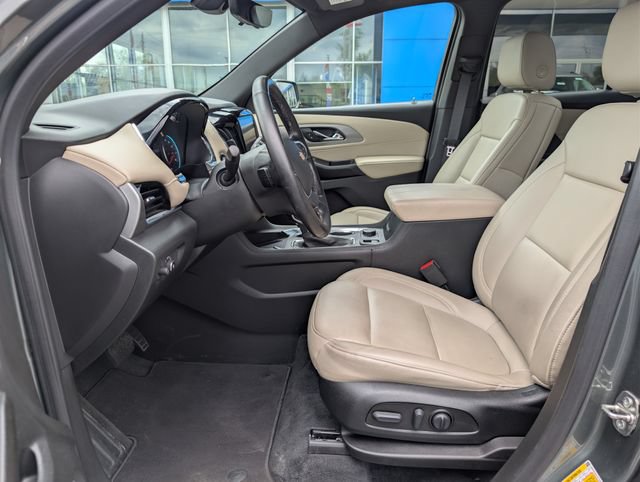 Used 2023 Chevrolet Traverse LT w/ LT Premium Package FWD image 10