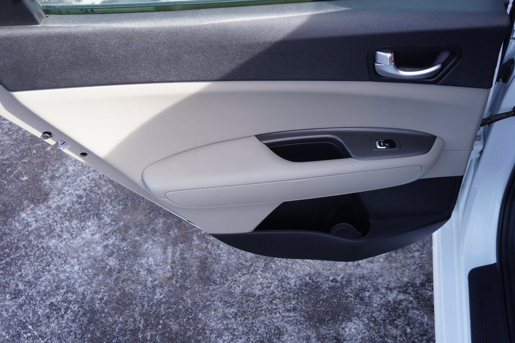 Used 2017 Kia Optima LX w/ Convenience Package image 29