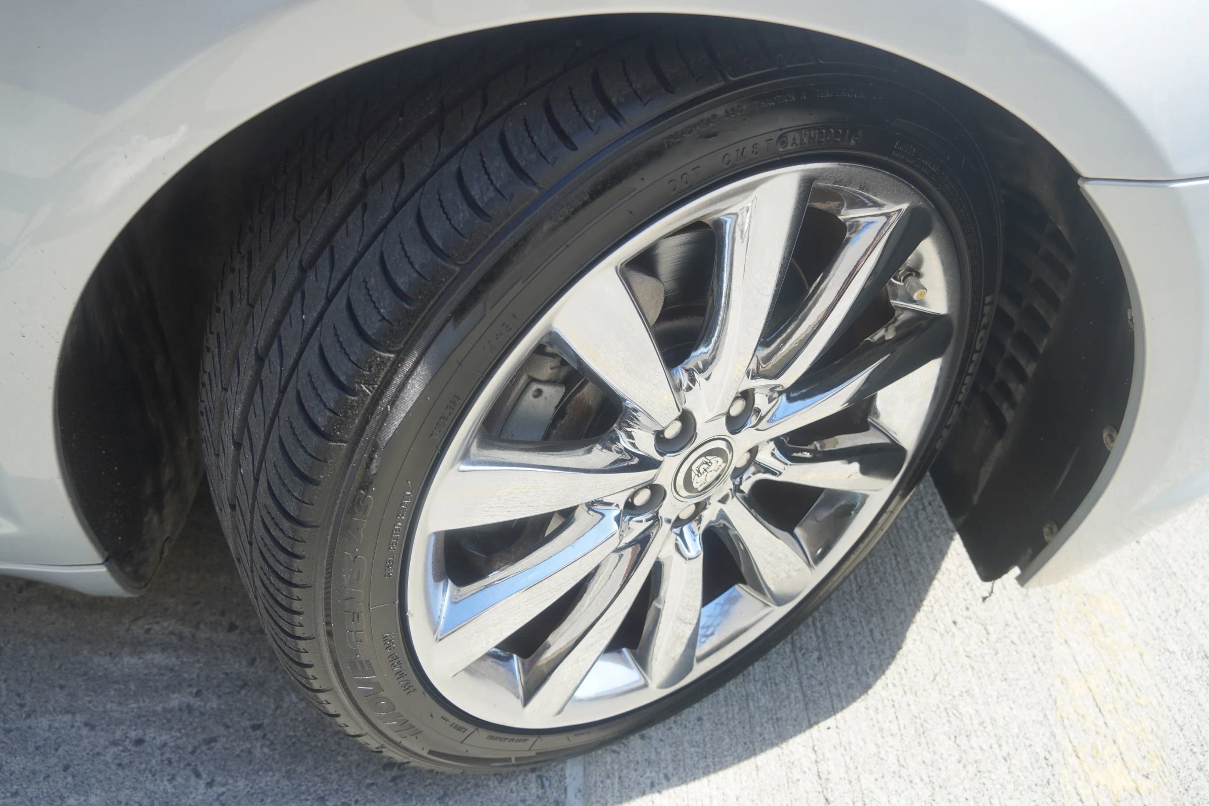 Used 2011 Jaguar XF Premium RWD image 29