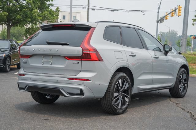 New 2026 Volvo XC60 B5 Plus w/ Protection Package Premier AWD/4WD image 5