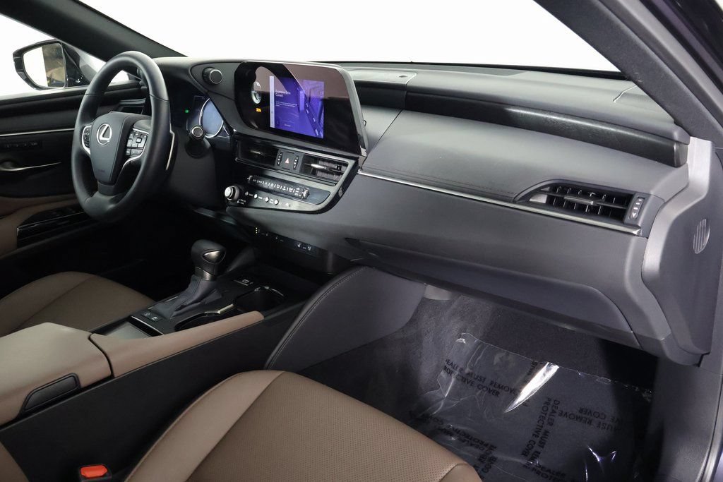 Certified 2025 Lexus ES 300h w/ Premium Package FWD image 9