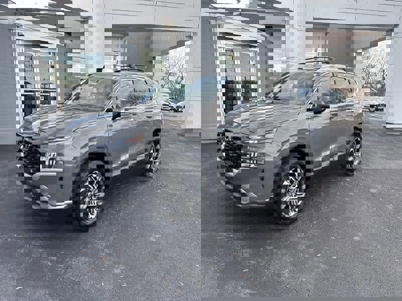 Used 2023 Hyundai Santa Fe SEL image 1