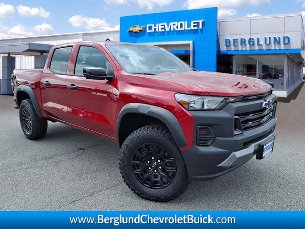 New 2026 Chevrolet Colorado Trail Boss AWD/4WD image 1