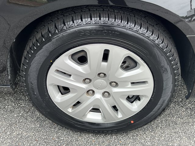 Used 2019 Dodge Grand Caravan SE w/ UConnect Hands-Free Group FWD image 13