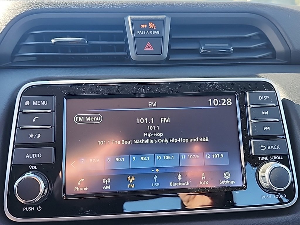 Used 2025 Nissan Versa S w/ S Plus Package image 23