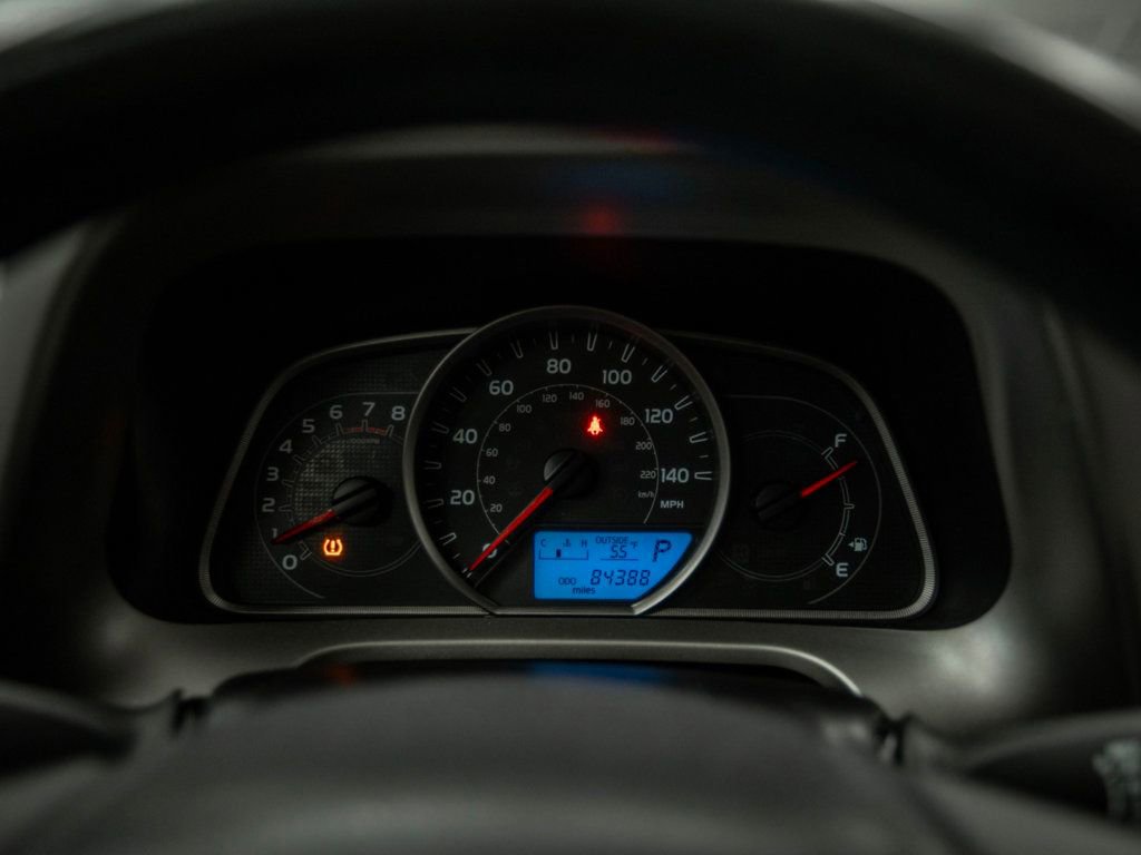 Used 2015 Toyota RAV4 LE image 17