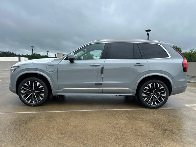 New 2026 Volvo XC90 T8 Plus w/ Protection Package AWD/4WD image 4