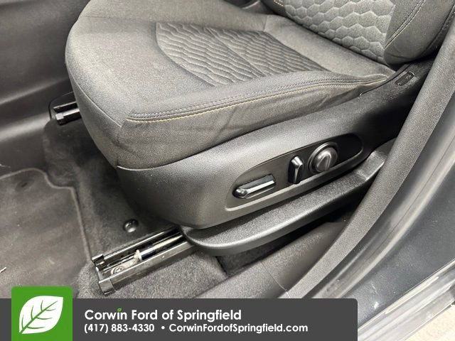 Used 2020 Chevrolet Equinox LT image 34