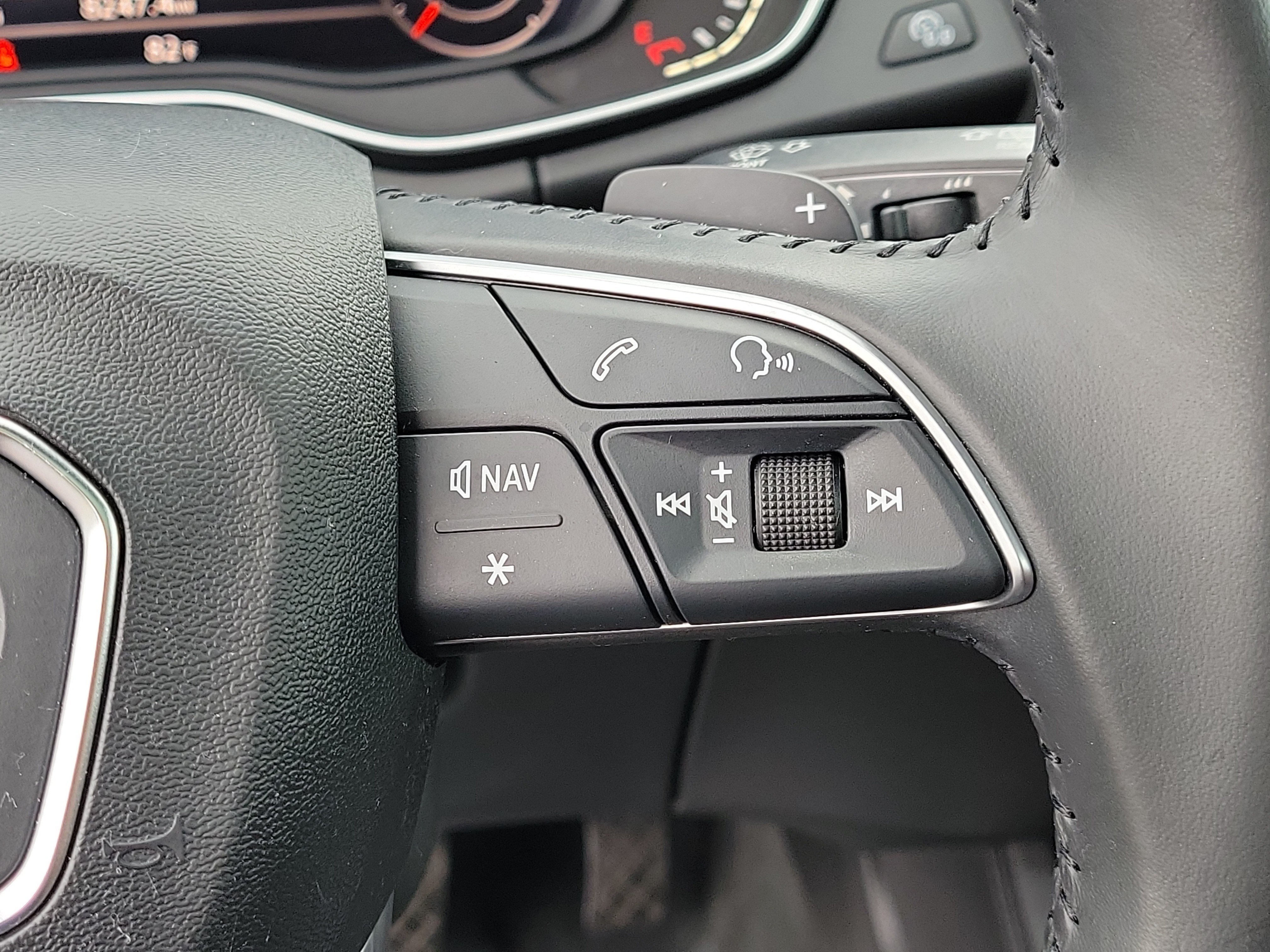 Used 2019 Audi Q5 2.0T Premium Plus AWD/4WD image 32