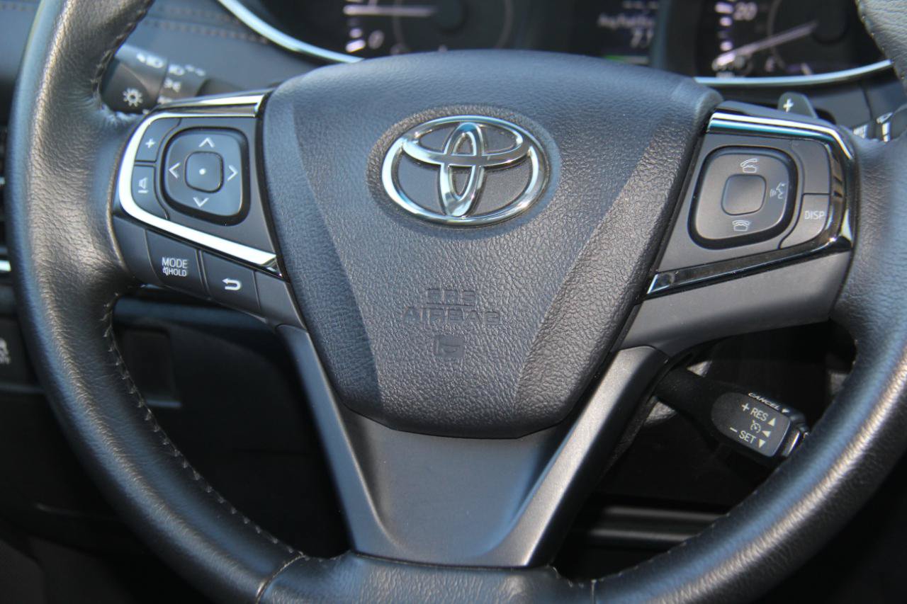Used 2016 Toyota Avalon XLE Premium FWD image 12