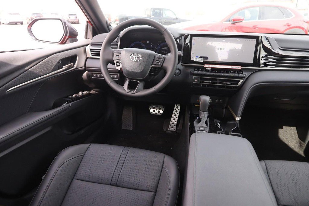 Used 2026 Toyota Camry XSE w/ Premium Package image 22
