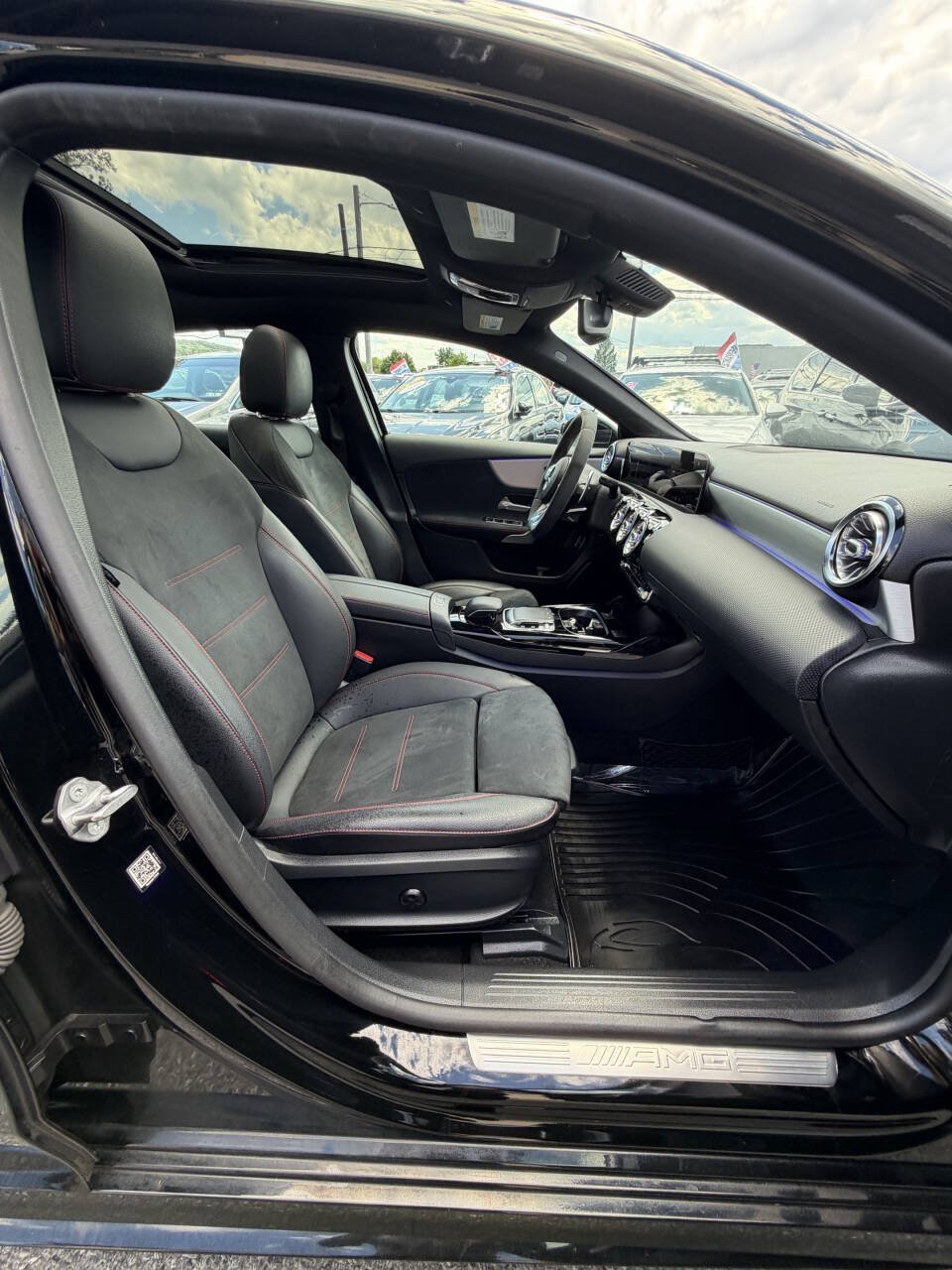 Used 2020 Mercedes-Benz A 35 AMG 4MATIC image 38