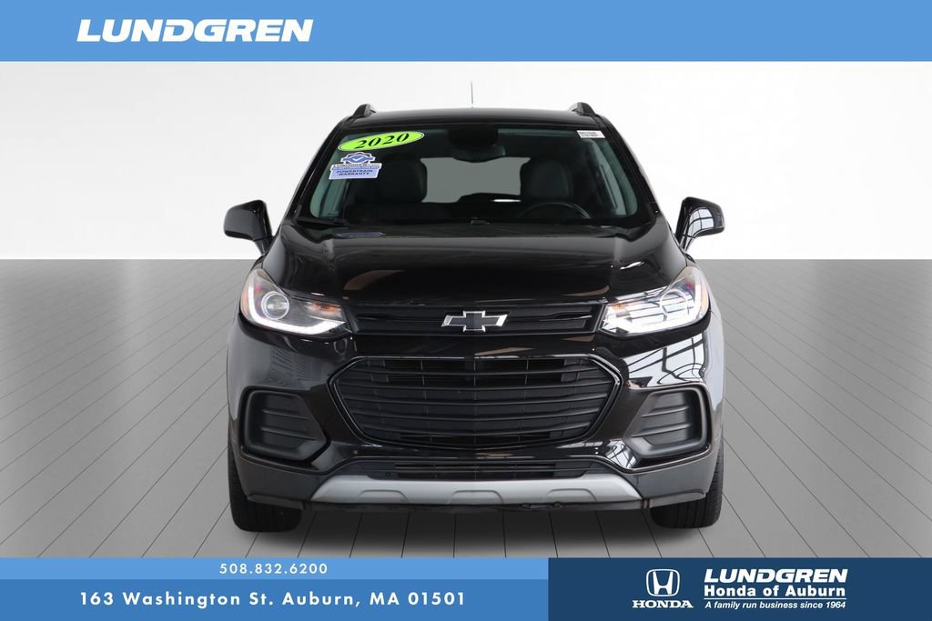 Used 2020 Chevrolet Trax LT w/ Redline Edition FWD image 2