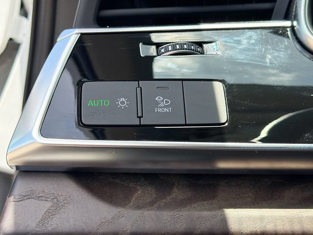 Used 2025 Audi Q7 2.0T Premium w/ Convenience Package AWD/4WD image 32