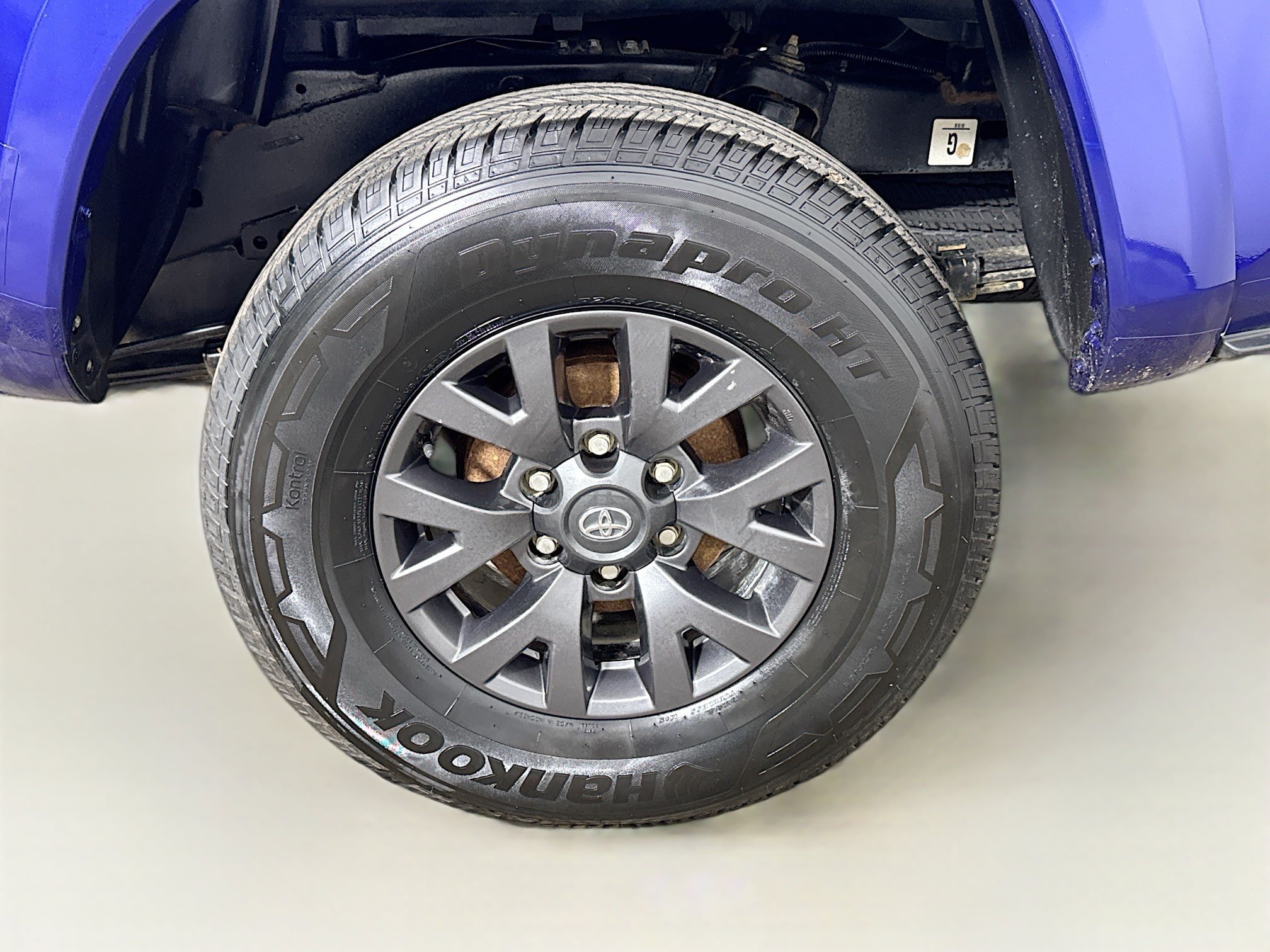 Used 2023 Toyota Tacoma SR5 AWD/4WD image 28