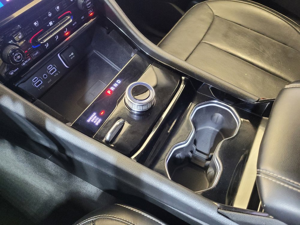 Used 2021 Jeep Grand Cherokee L Limited w/ Luxury Tech Group II image 26