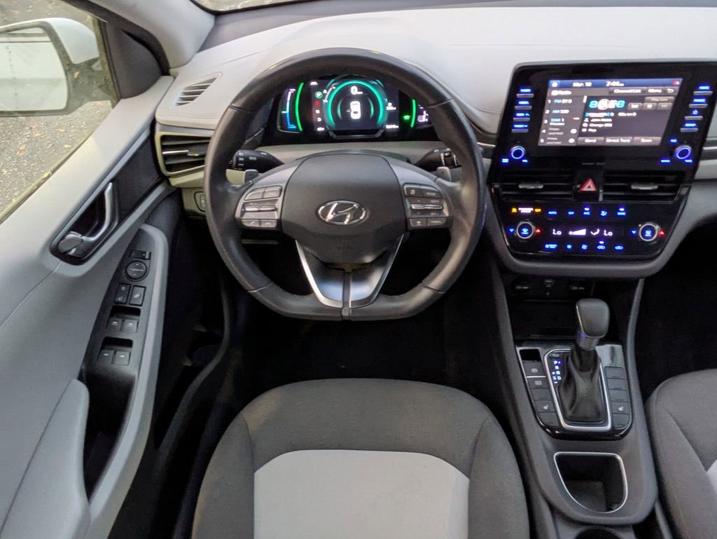 Used 2020 Hyundai Ioniq SEL image 16