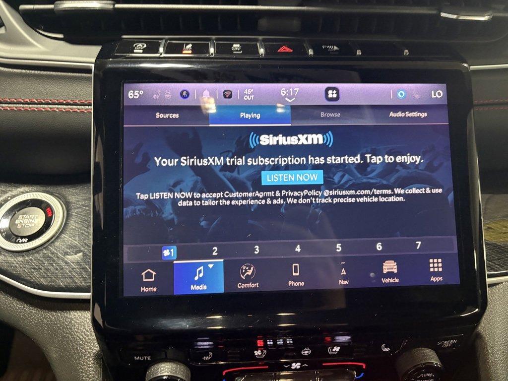 Used 2022 Jeep Grand Cherokee Trailhawk w/ Luxury Tech Group III image 18