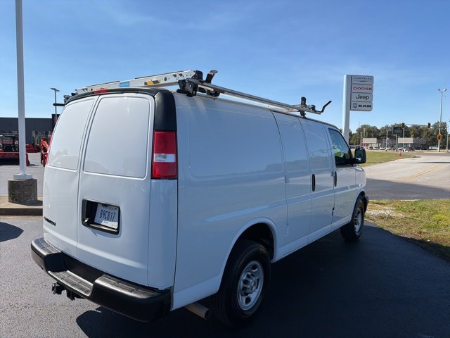 Used 2022 Chevrolet Express 2500 w/ Driver Convenience Package image 5