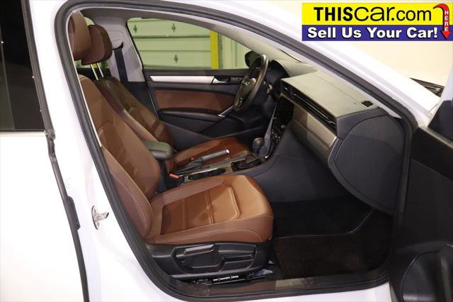 Used 2021 Volkswagen Passat 2.0T SE w/ Luggage Net & Mats Package FWD image 27