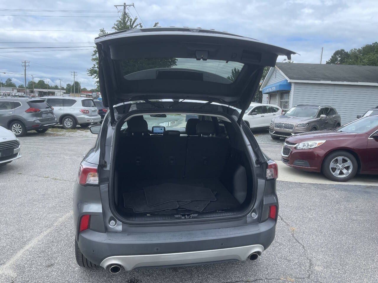 Used 2021 Ford Escape SEL FWD image 9