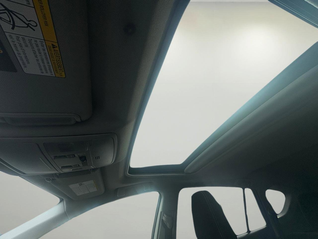 Used 2018 Toyota RAV4 XLE image 15