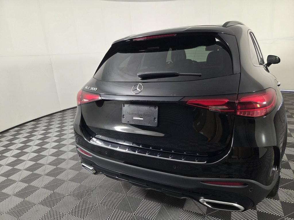Used 2023 Mercedes-Benz GLC 300 image 6