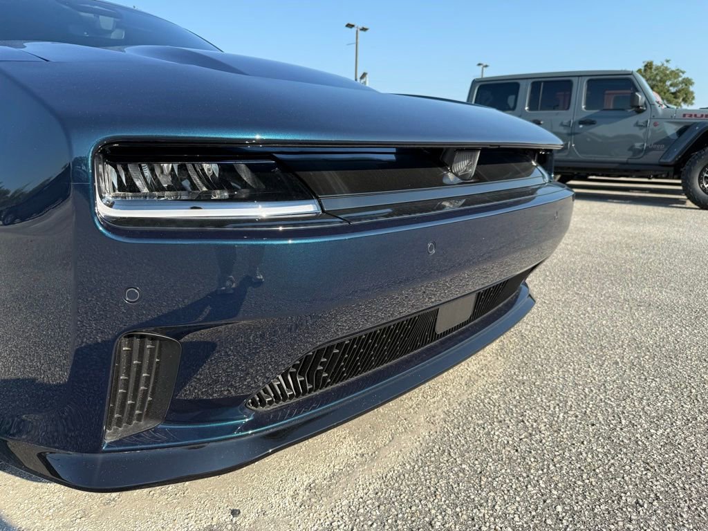 New 2025 Dodge Charger Daytona Scat Pack w/ Track Pack image 12