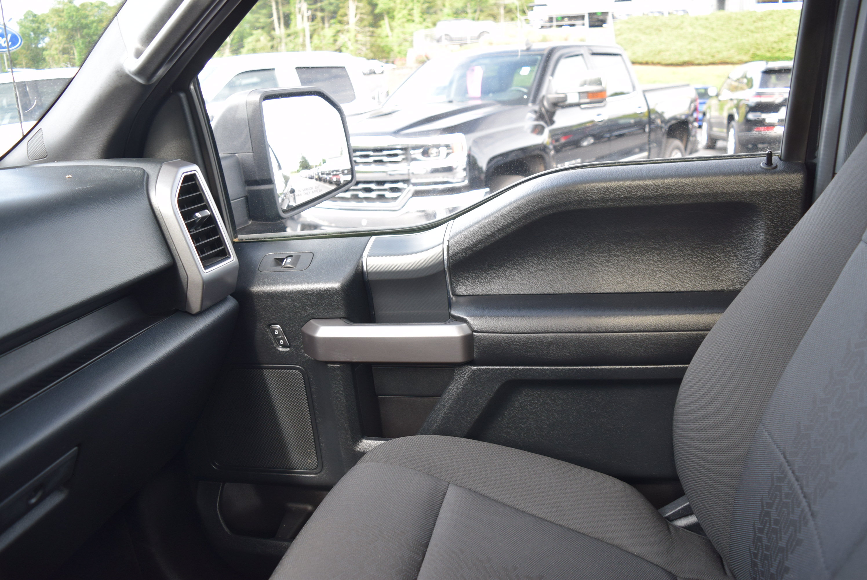 Used 2020 Ford F150 XLT w/ Equipment Group 302A Luxury AWD/4WD image 20
